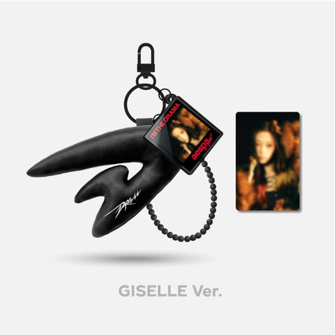 AESPA - OFFICIAL MERCHANDISE - BLACK DRAMA - PHOTO KEY RING